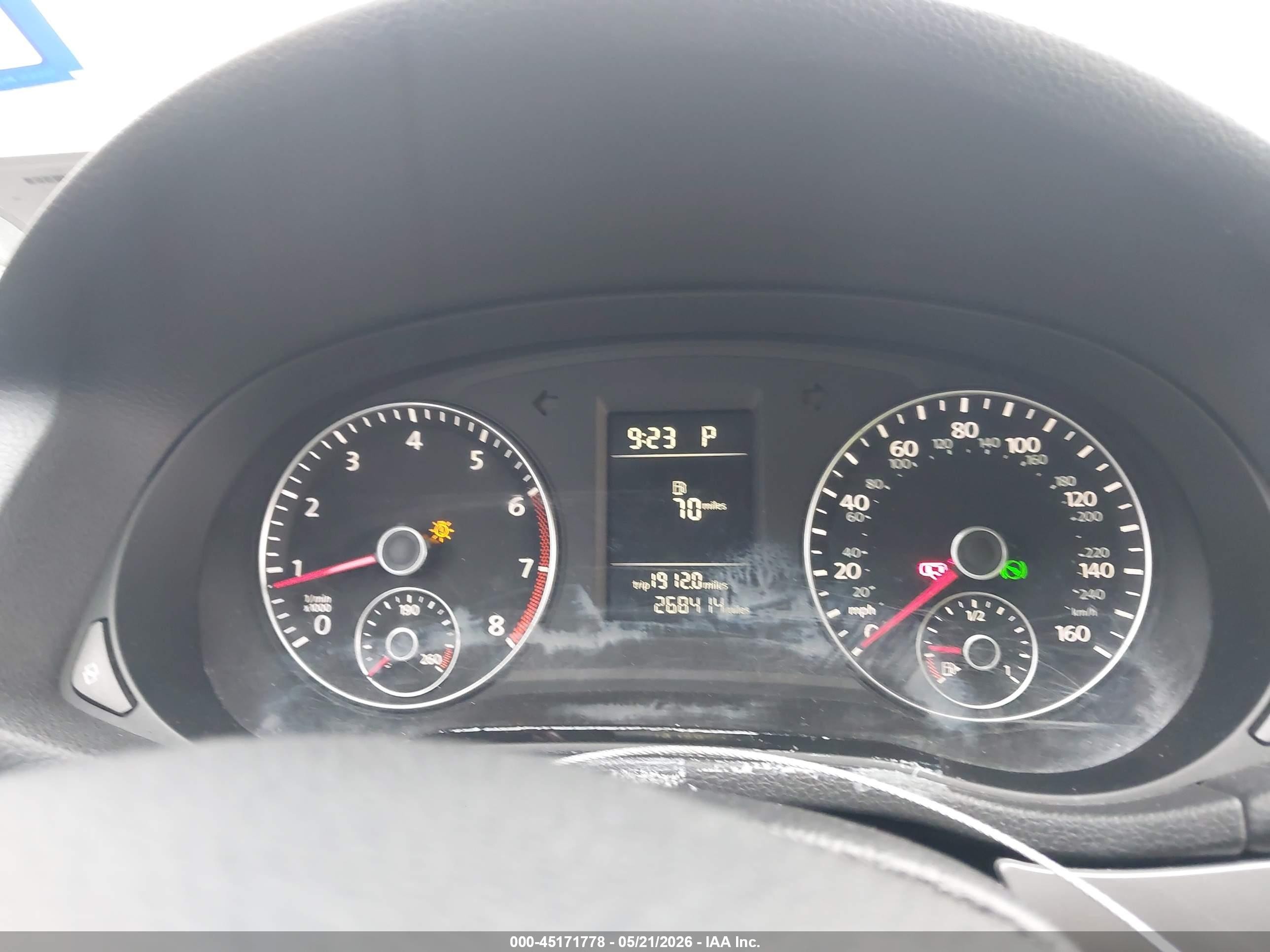 2012 Volkswagen Passat 2.5l S Серебряный vin: 1VWAH7A30CC025592