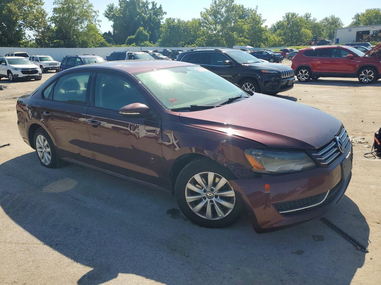 2012 Volkswagen Passat S Burgundy vin: 1VWAH7A30CC039119