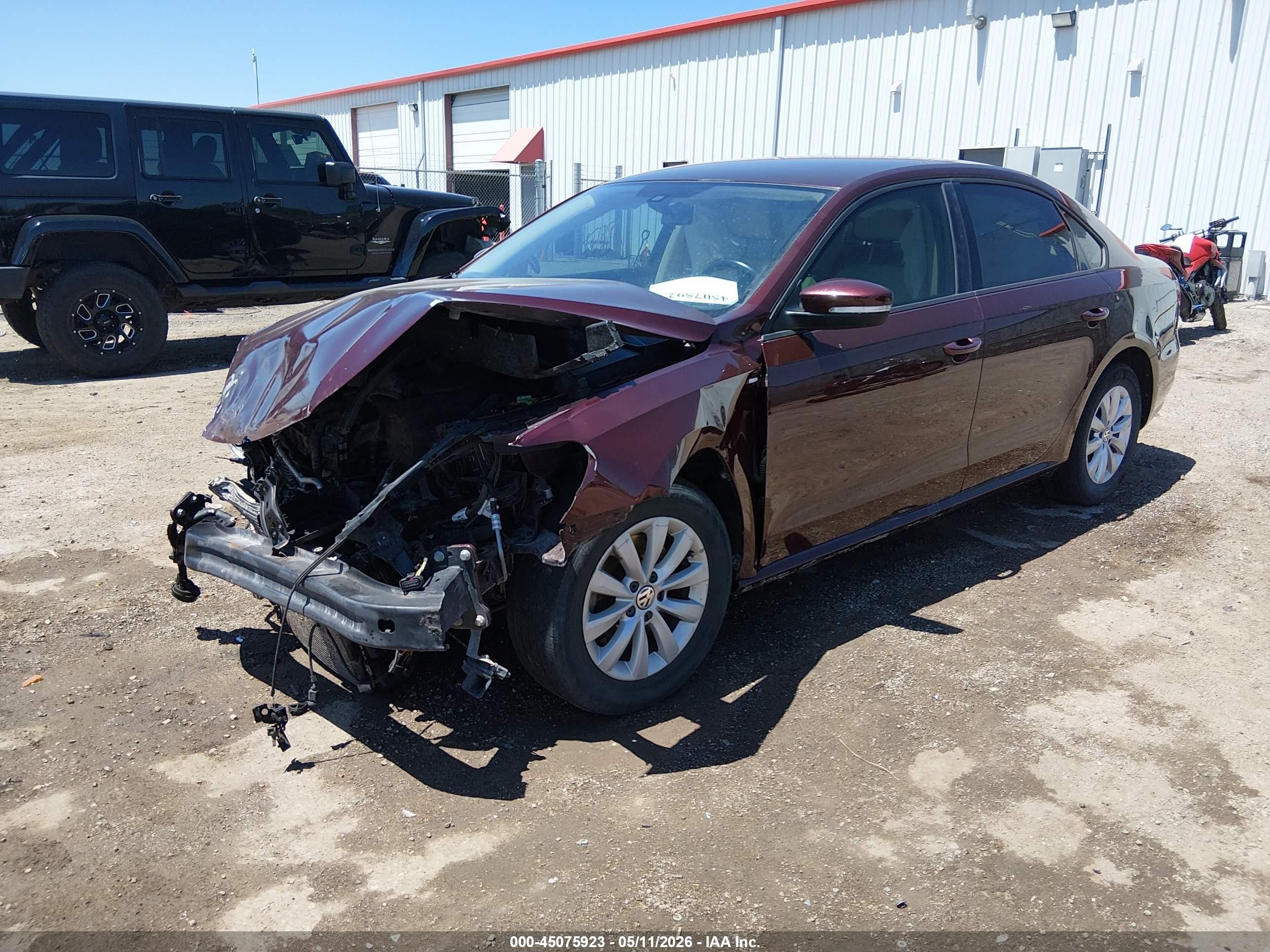 2014 Volkswagen Passat 2.5l Wolfsburg Edition Burgundy vin: 1VWAH7A30EC015373