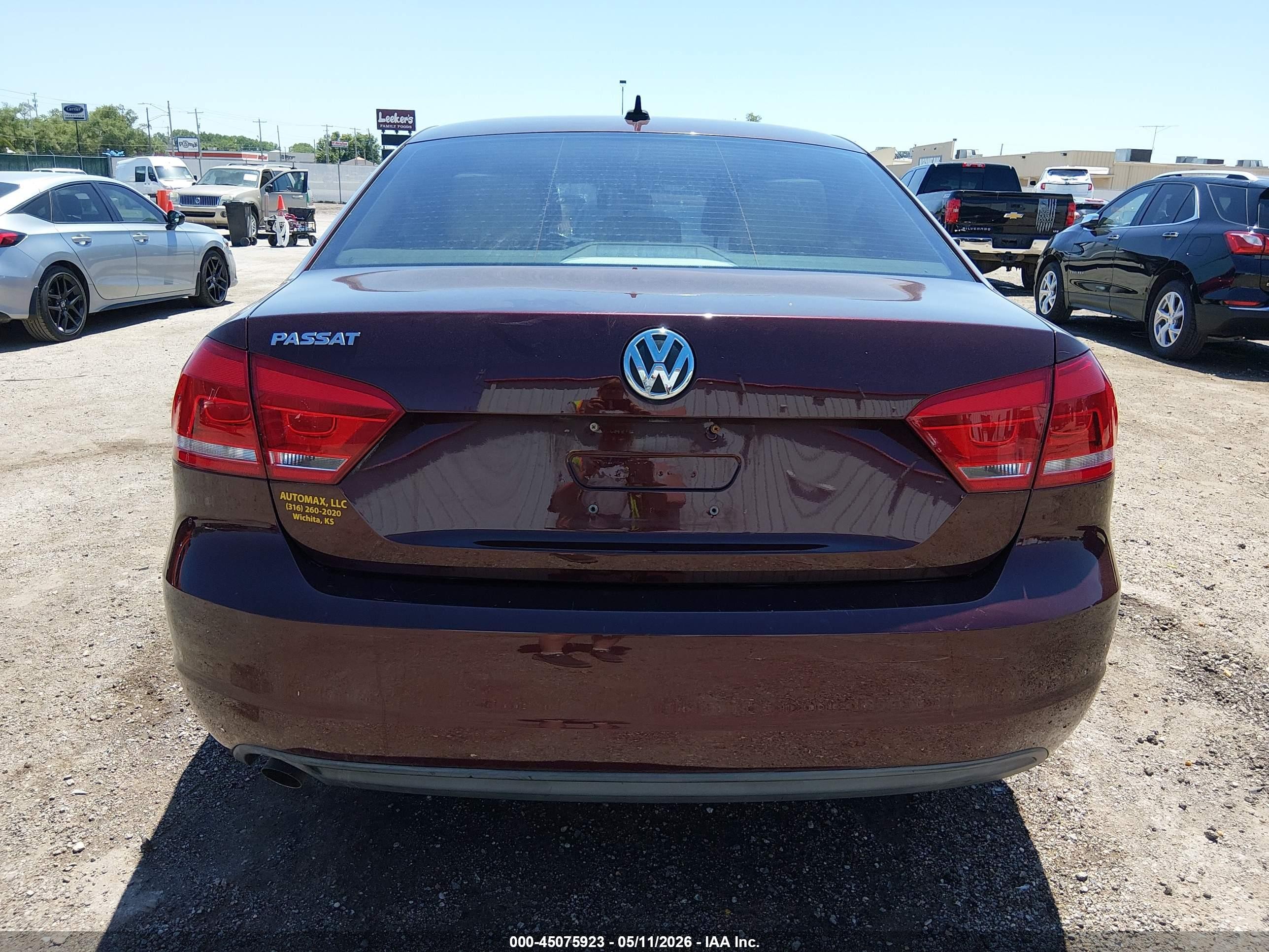 2014 Volkswagen Passat 2.5l Wolfsburg Edition Burgundy vin: 1VWAH7A30EC015373
