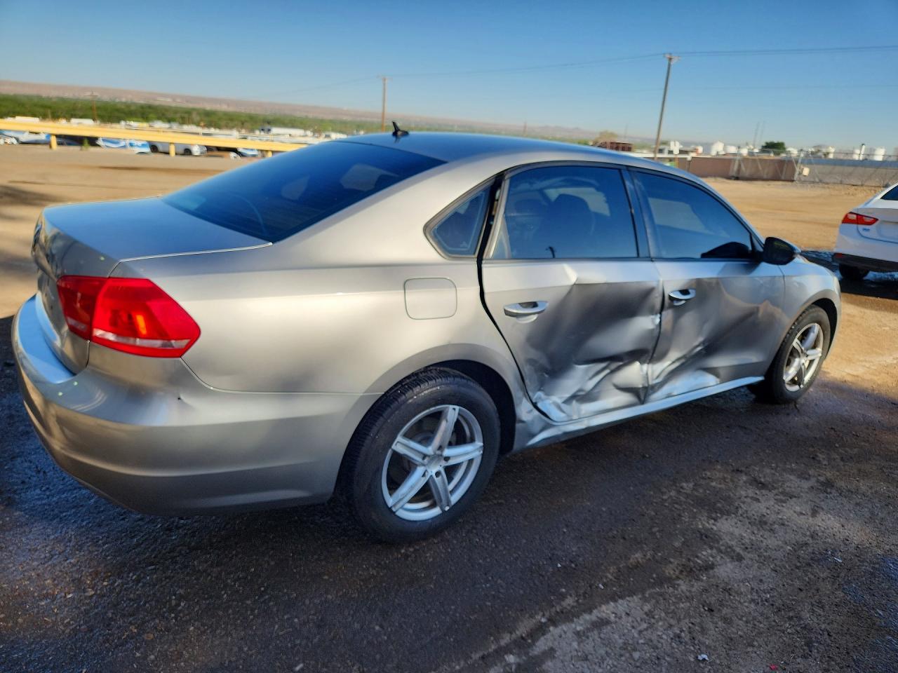 2012 Volkswagen Passat S Silver vin: 1VWAH7A31CC022362