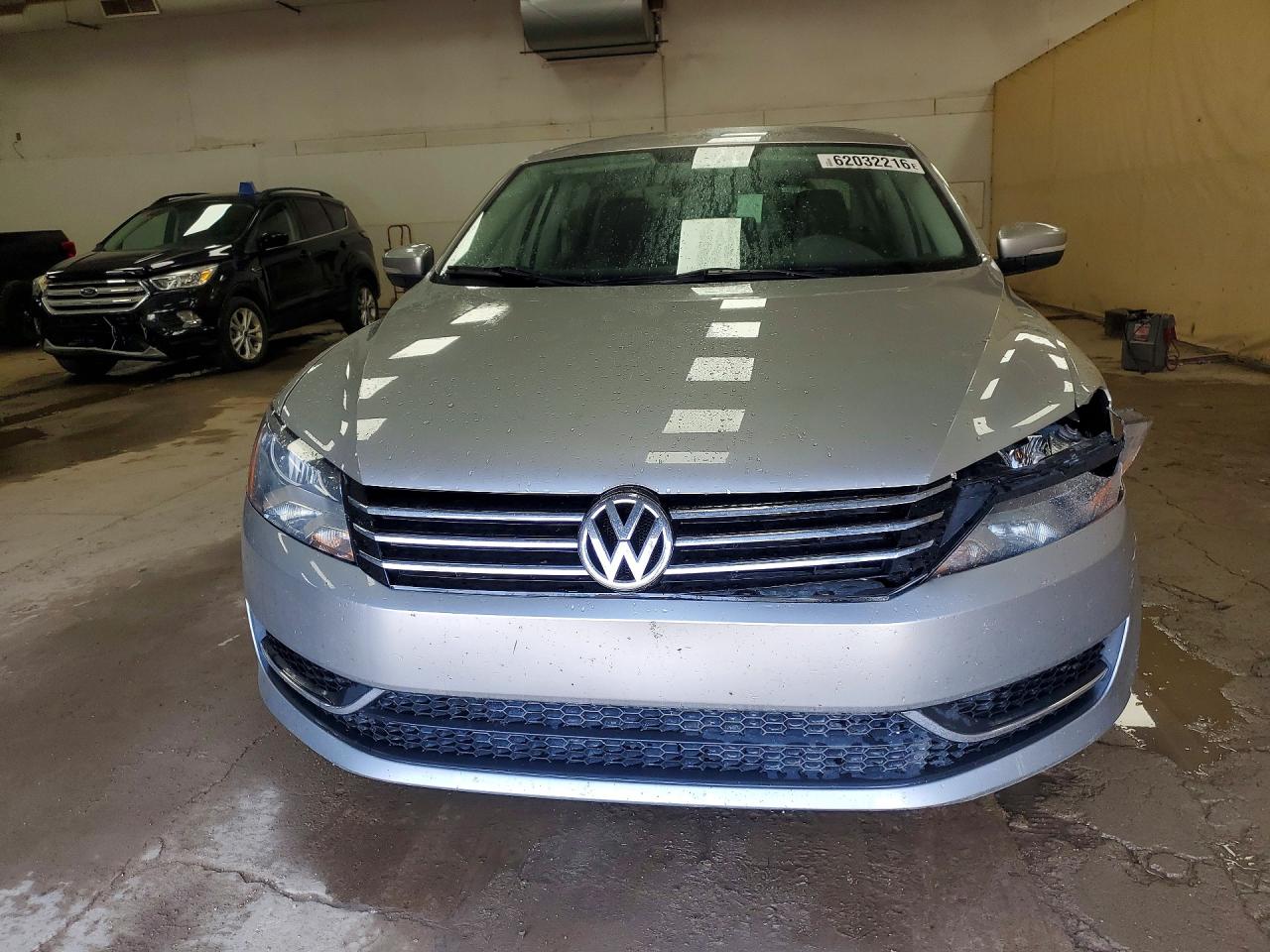 2013 Volkswagen Passat S Silver vin: 1VWAH7A31DC040524