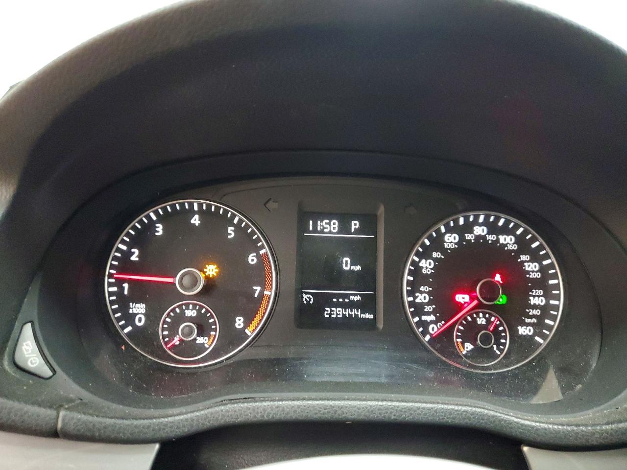 2013 Volkswagen Passat S Silver vin: 1VWAH7A31DC040524