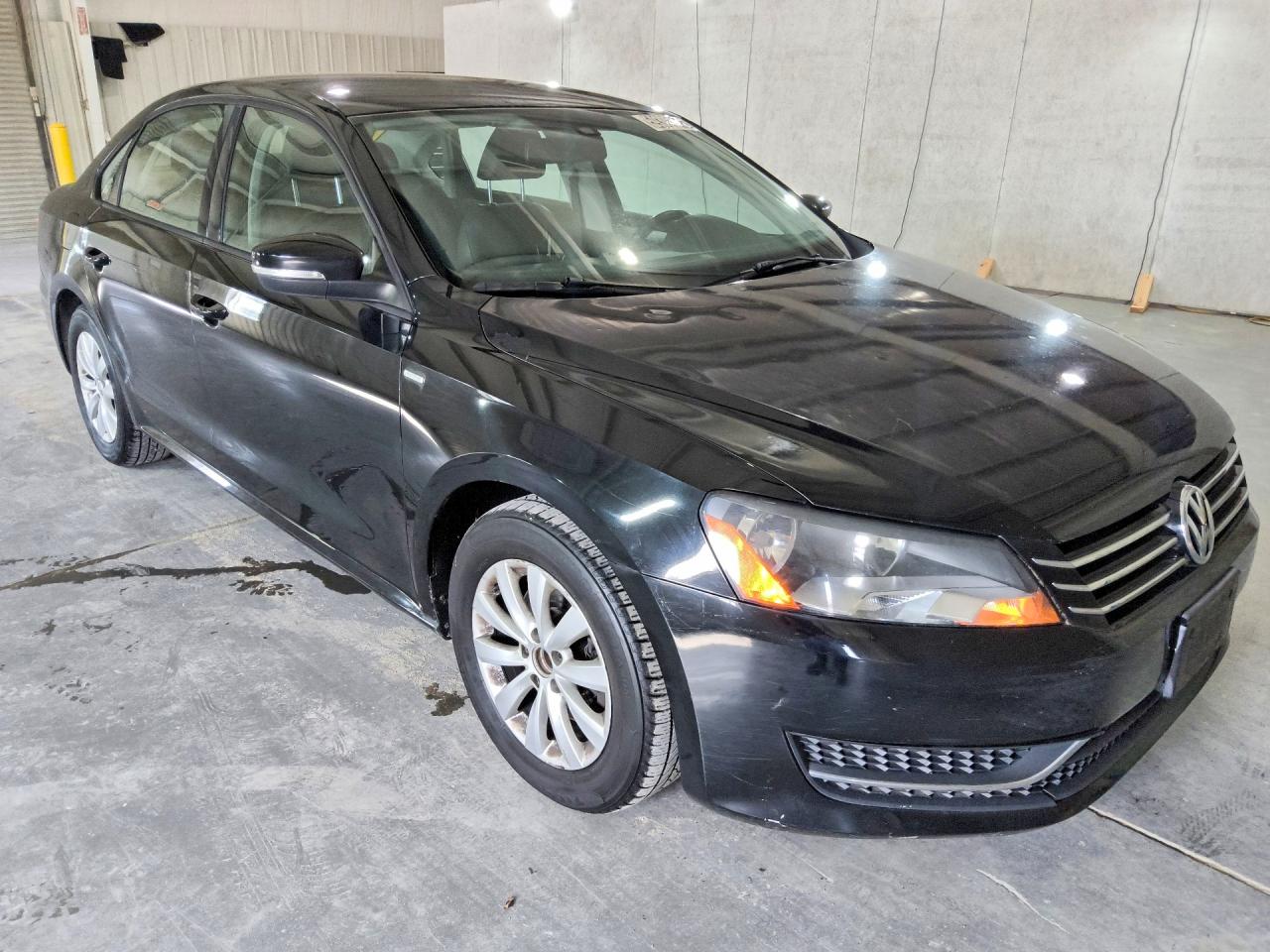 2014 Volkswagen Passat S Black vin: 1VWAH7A31EC018900