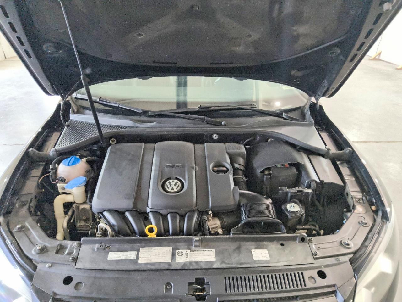 2014 Volkswagen Passat S Black vin: 1VWAH7A31EC018900