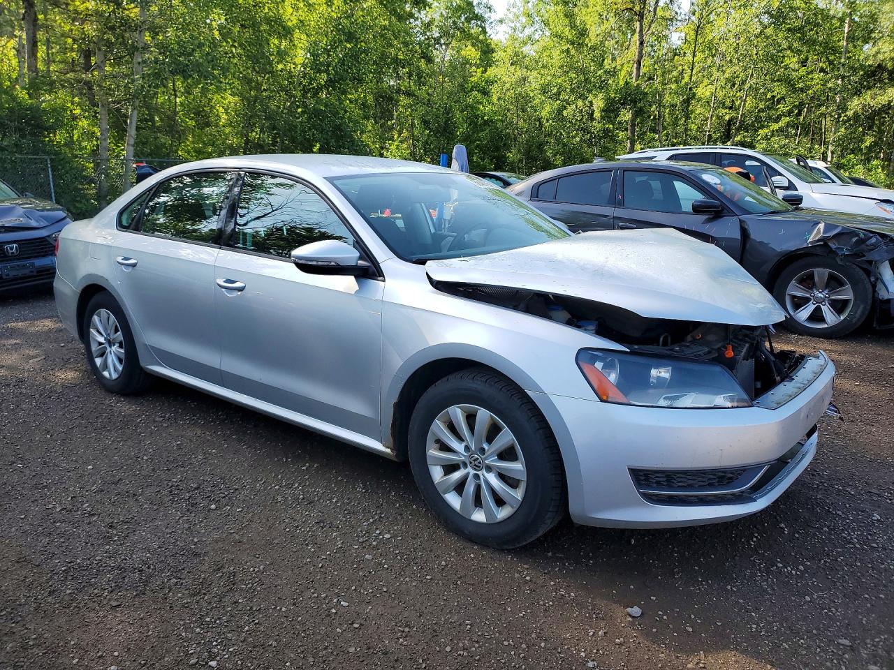 2012 Volkswagen Passat S Silver vin: 1VWAH7A32CC009877