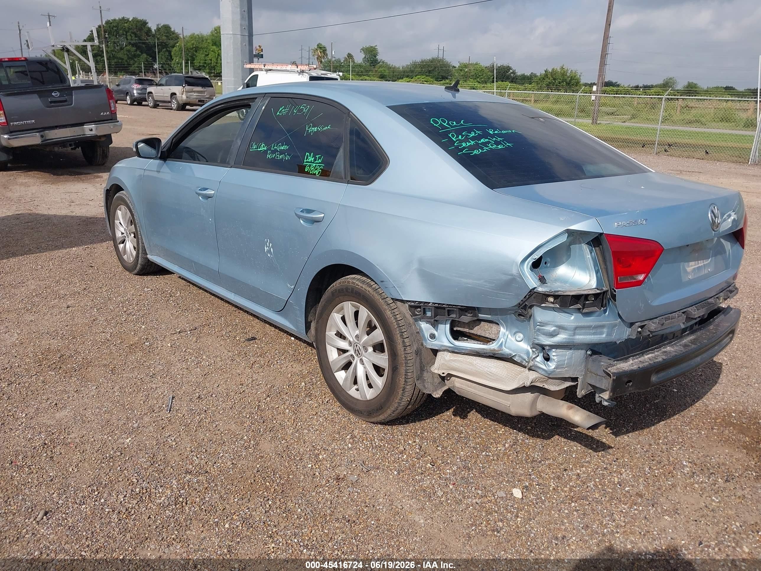2013 Volkswagen Passat 2.5l S Teal vin: 1VWAH7A32DC017995