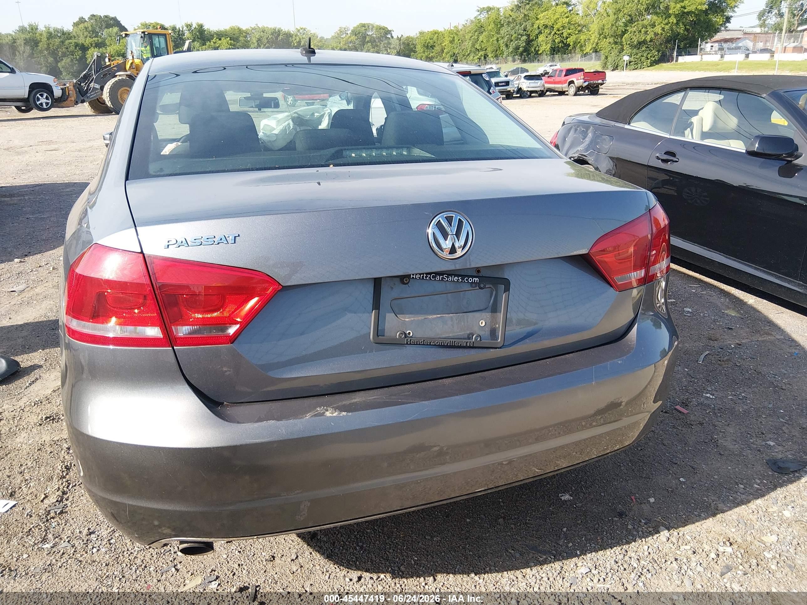 2013 Volkswagen Passat 2.5l S Gray vin: 1VWAH7A33DC115529