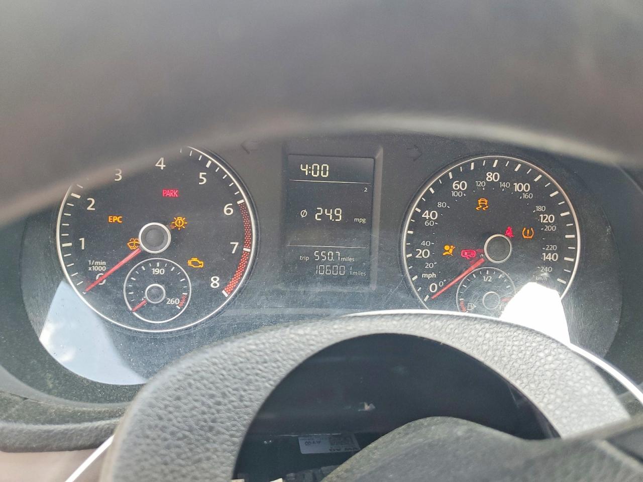 2013 Volkswagen Passat S Серебряный vin: 1VWAH7A34DC008537