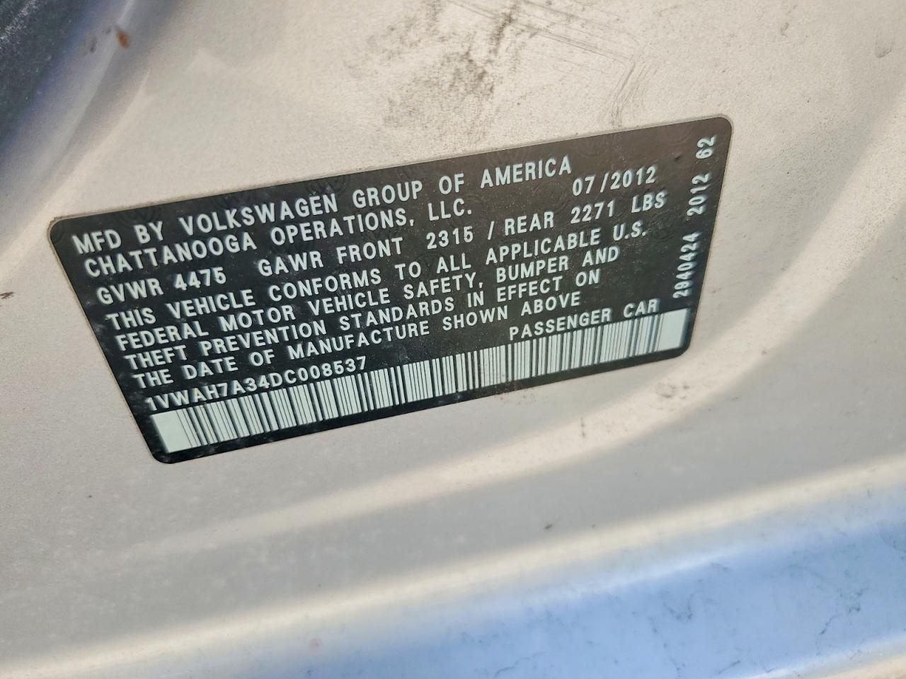 2013 Volkswagen Passat S Серебряный vin: 1VWAH7A34DC008537