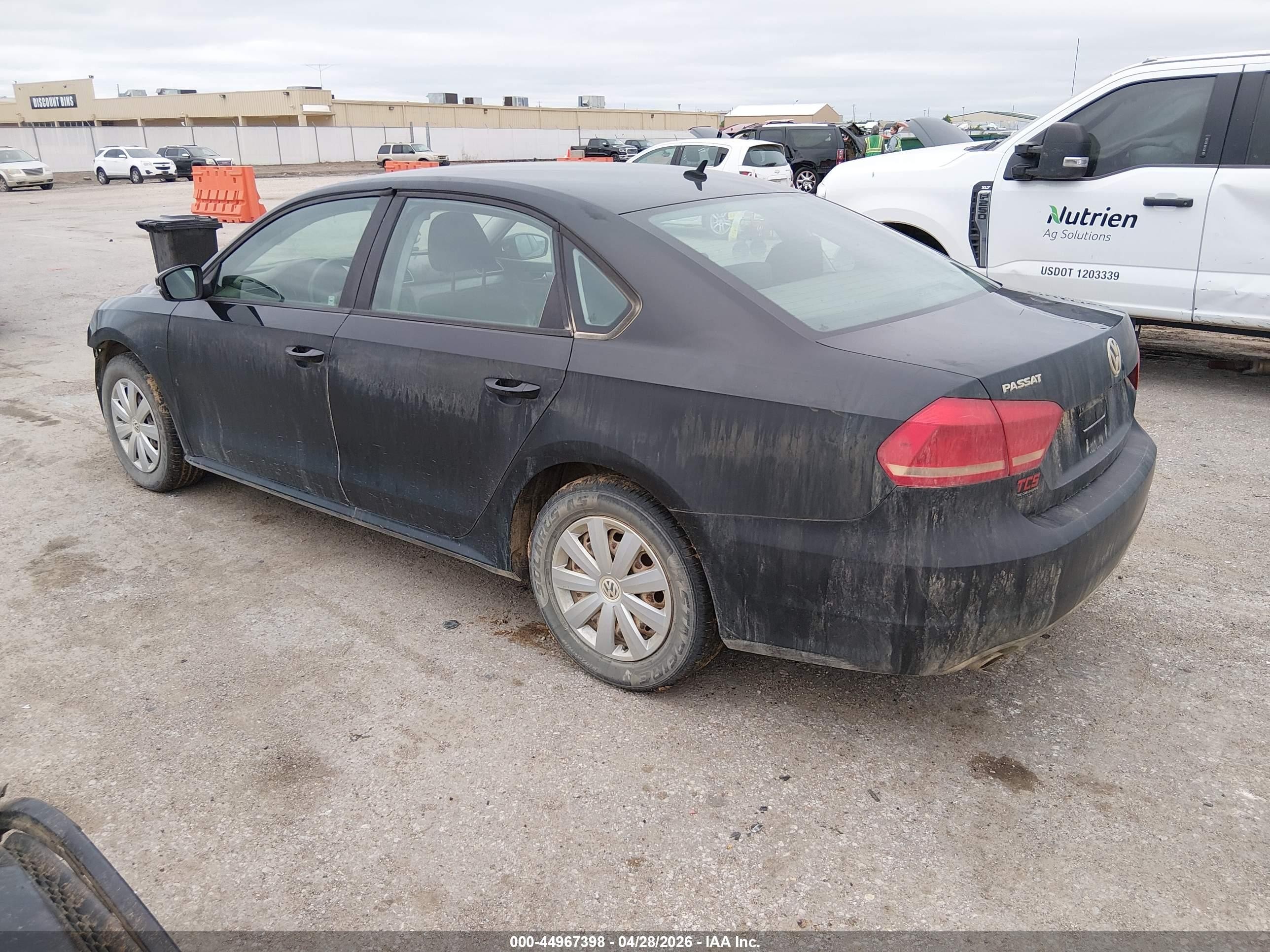 2013 Volkswagen Passat 2.5l S Серый vin: 1VWAH7A35DC033446