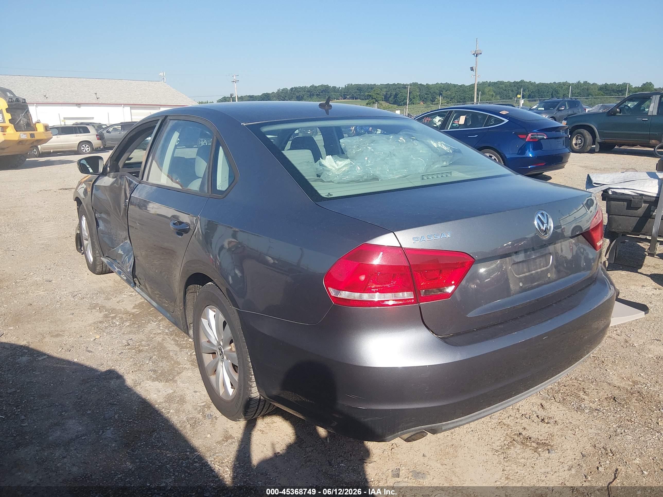 2013 Volkswagen Passat 2.5l S Gray vin: 1VWAH7A35DC037738