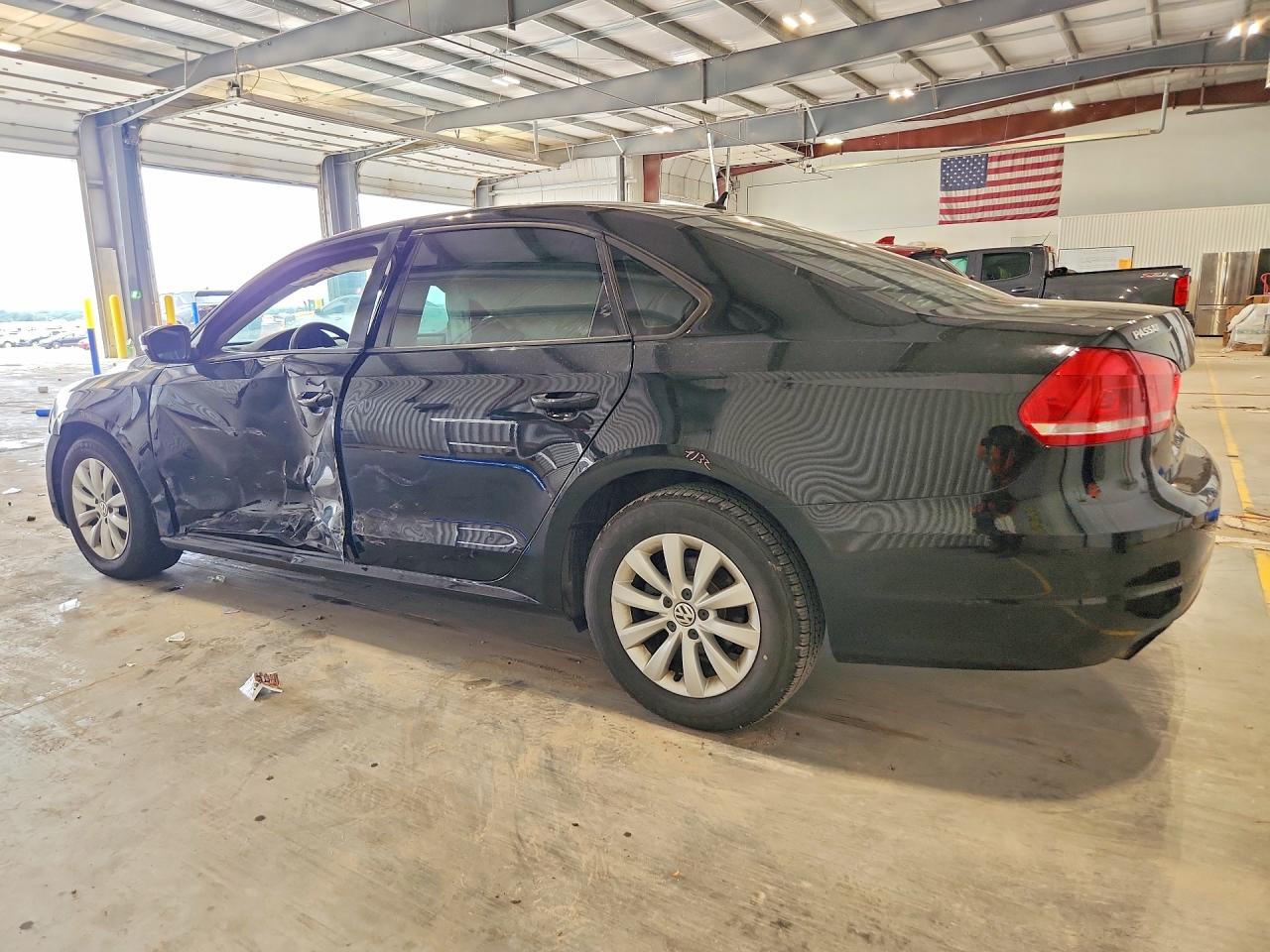 2013 Volkswagen Passat S Black vin: 1VWAH7A35DC052692