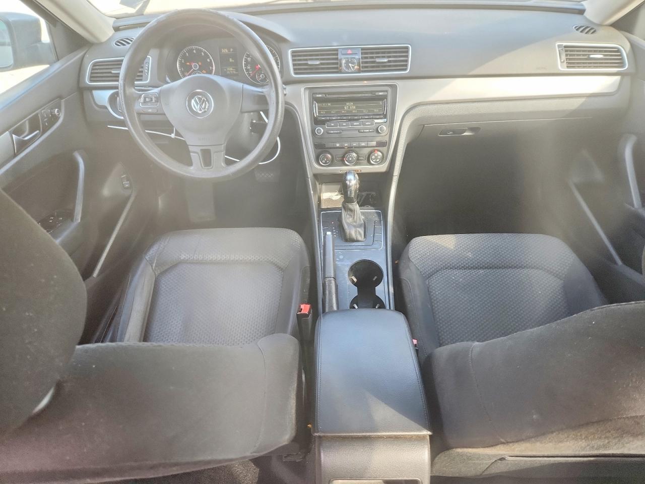 2013 Volkswagen Passat S Gray vin: 1VWAH7A35DC120201