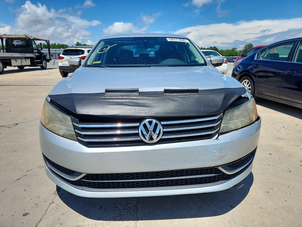 2013 Volkswagen Passat S Silver vin: 1VWAH7A35DC140268