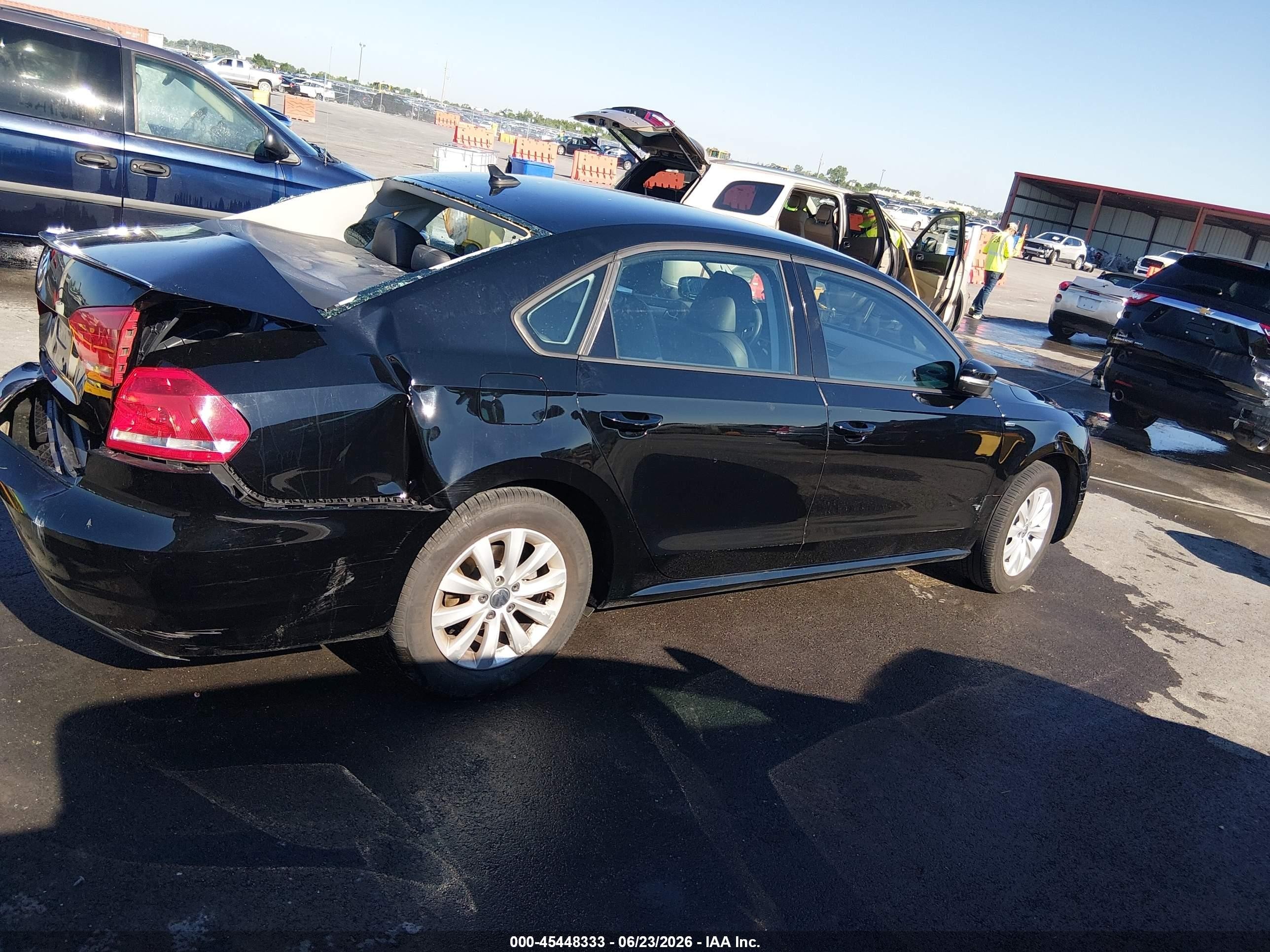 2013 Volkswagen Passat 2.5l Wolfsburg Edition Черный vin: 1VWAH7A35DC142859