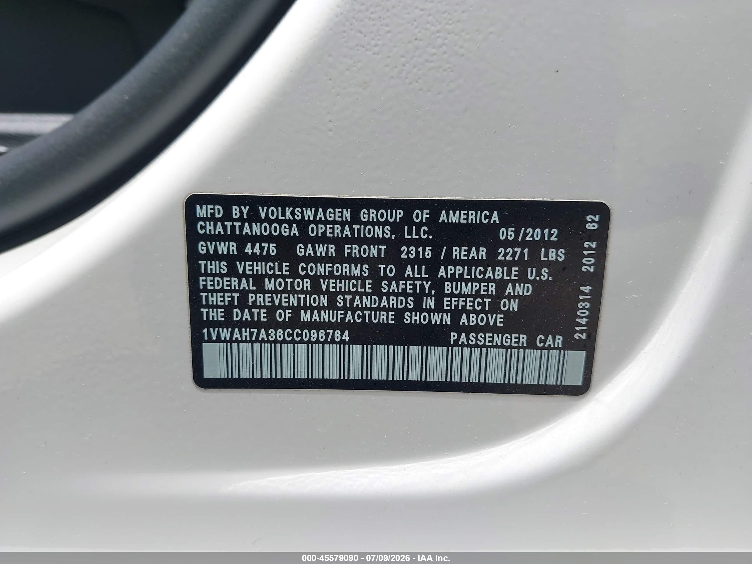 2012 Volkswagen Passat 2.5l S White vin: 1VWAH7A36CC096764
