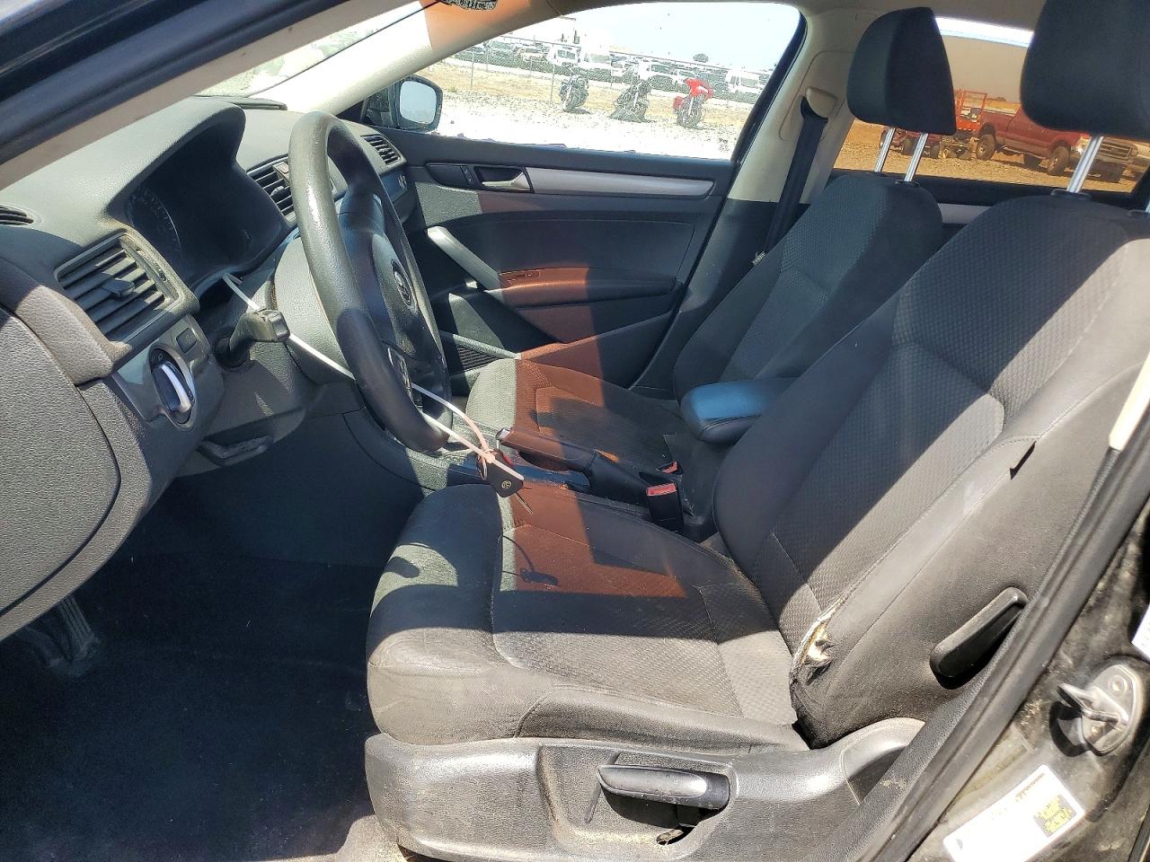 2014 Volkswagen Passat S Black vin: 1VWAH7A36EC007214