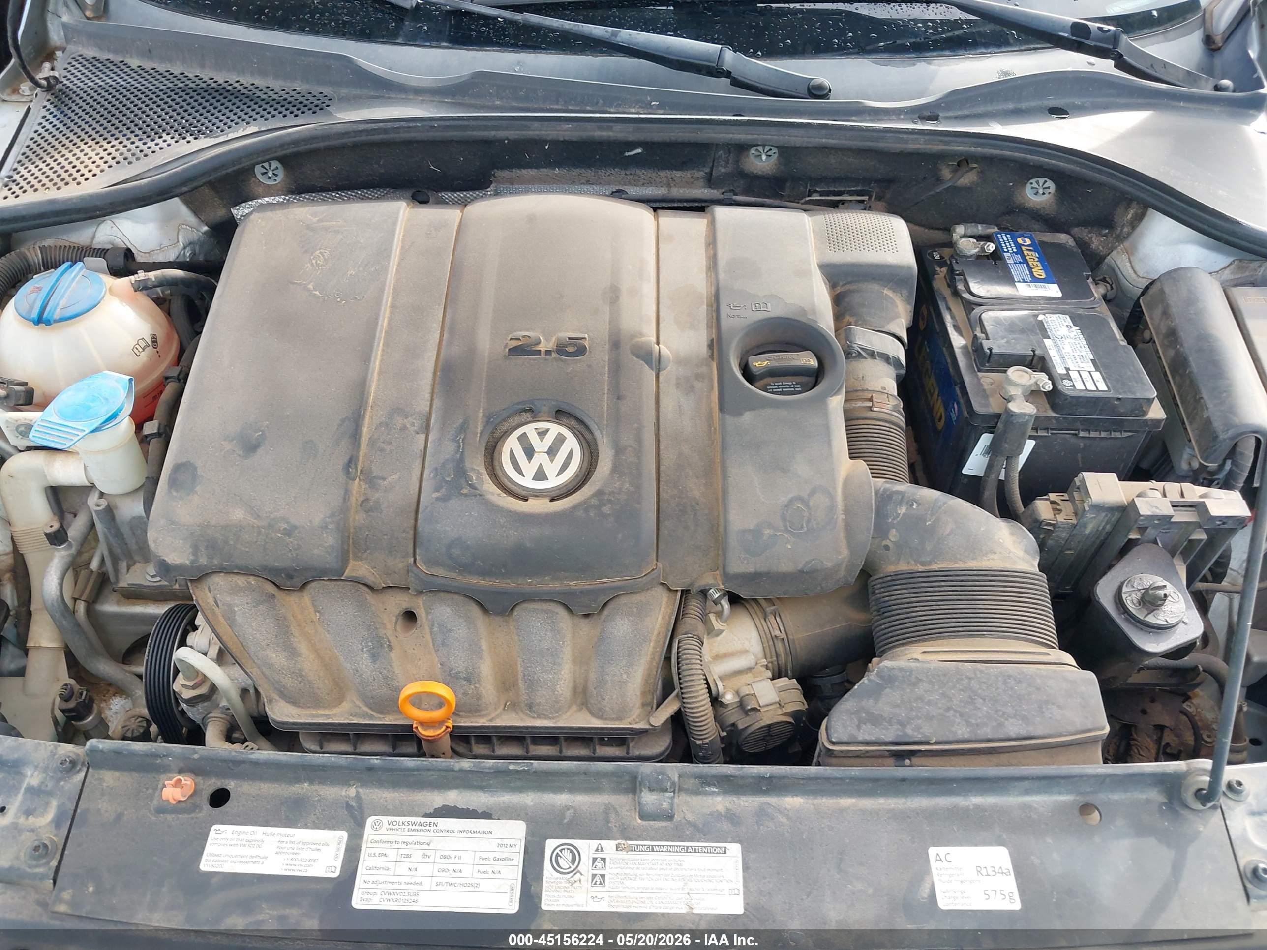 2012 Volkswagen Passat 2.5l S Silver vin: 1VWAH7A39CC046490