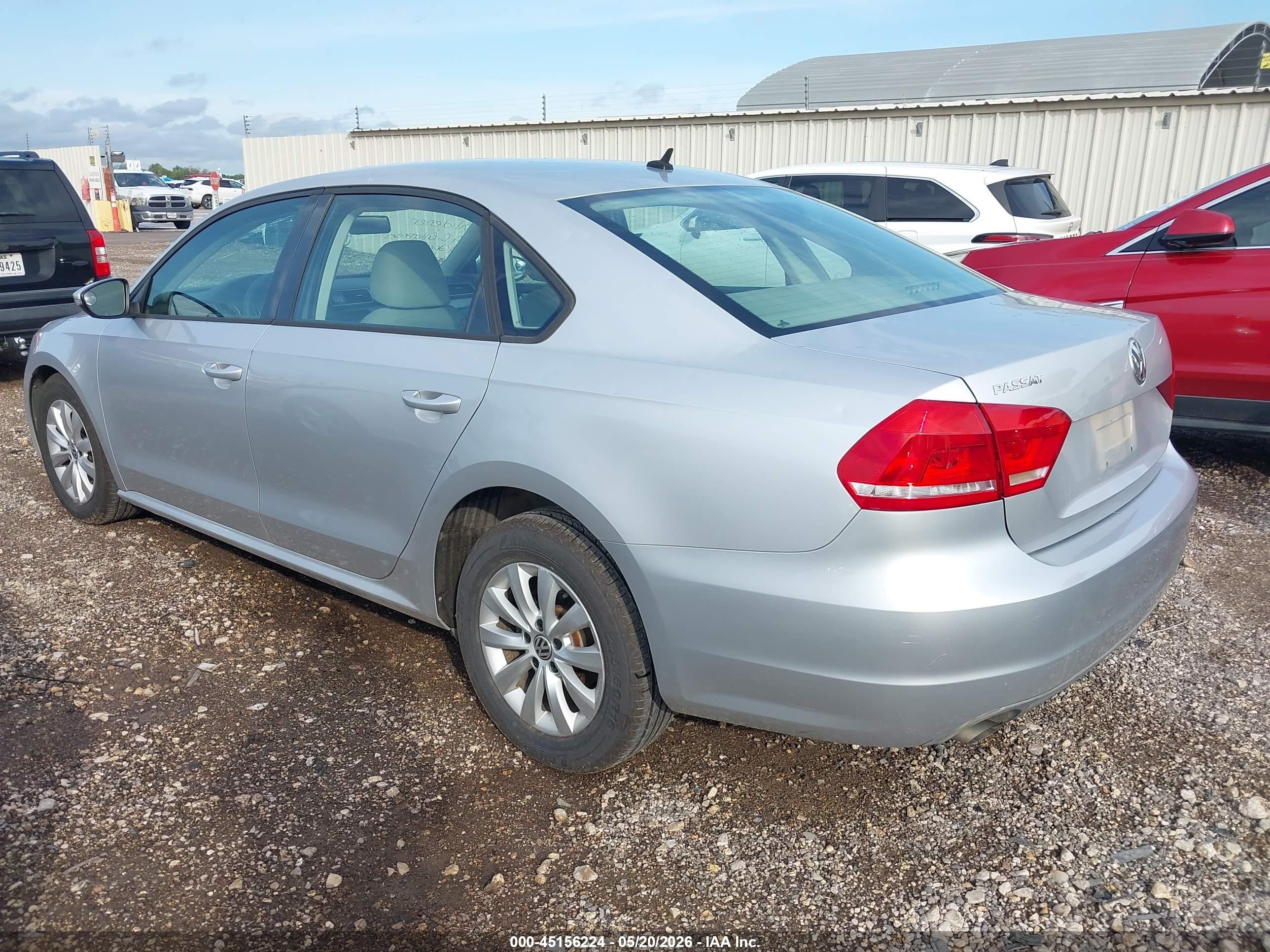 2012 Volkswagen Passat 2.5l S Silver vin: 1VWAH7A39CC046490