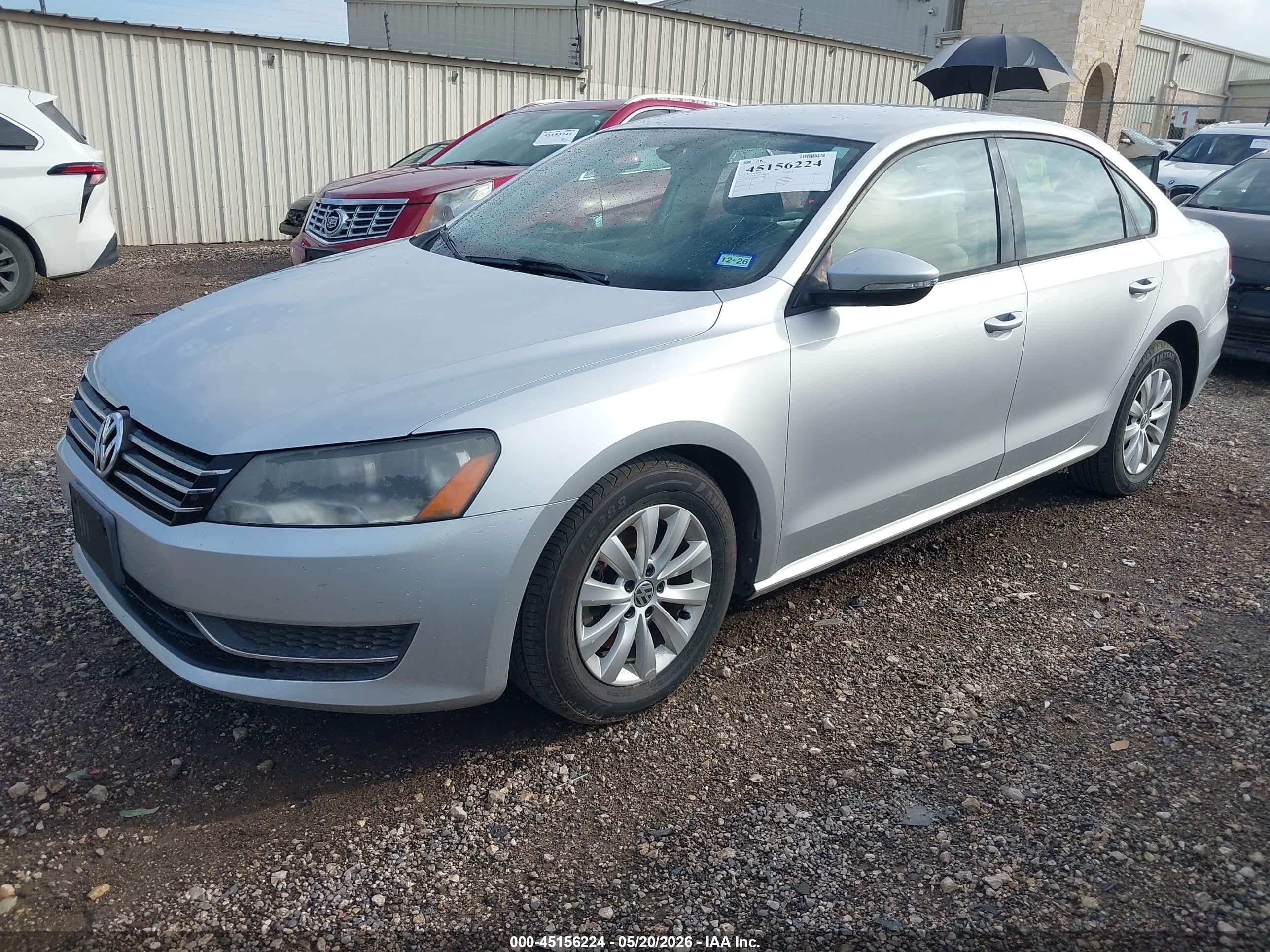 2012 Volkswagen Passat 2.5l S Silver vin: 1VWAH7A39CC046490