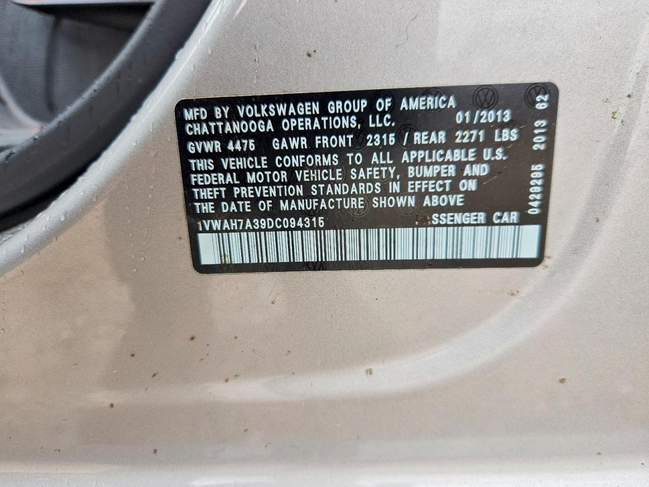 2013 Volkswagen Passat S Серый vin: 1VWAH7A39DC094315