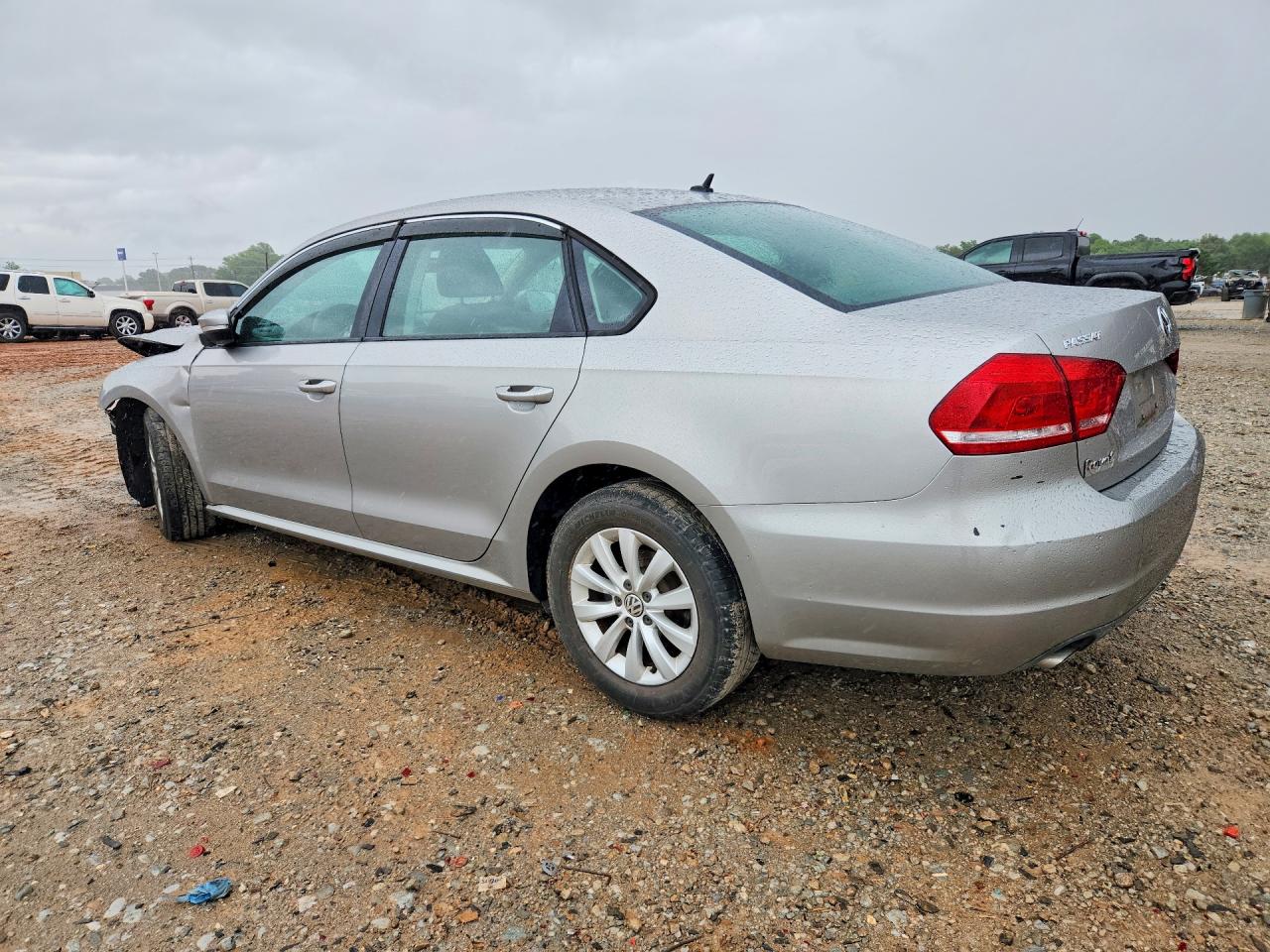 2013 Volkswagen Passat S Серый vin: 1VWAH7A39DC094315