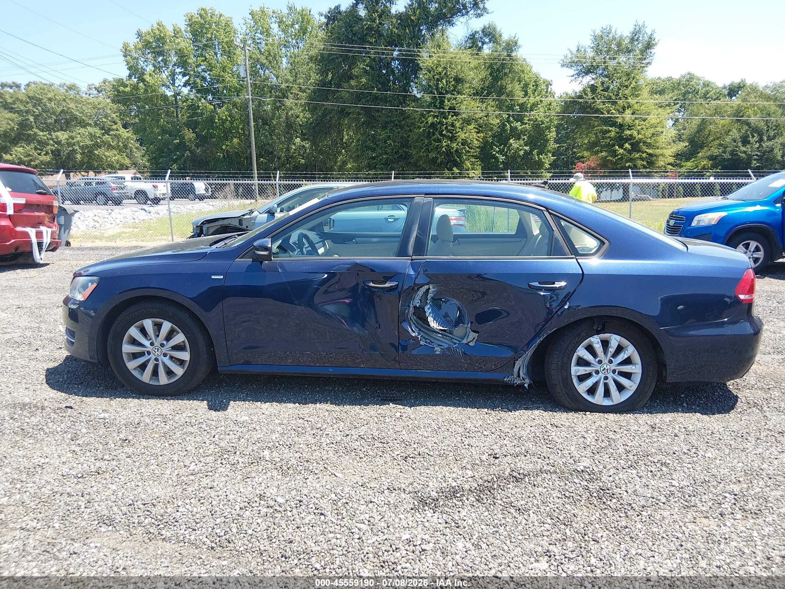 2013 Volkswagen Passat 2.5l Wolfsburg Edition Blue vin: 1VWAH7A39DC146977