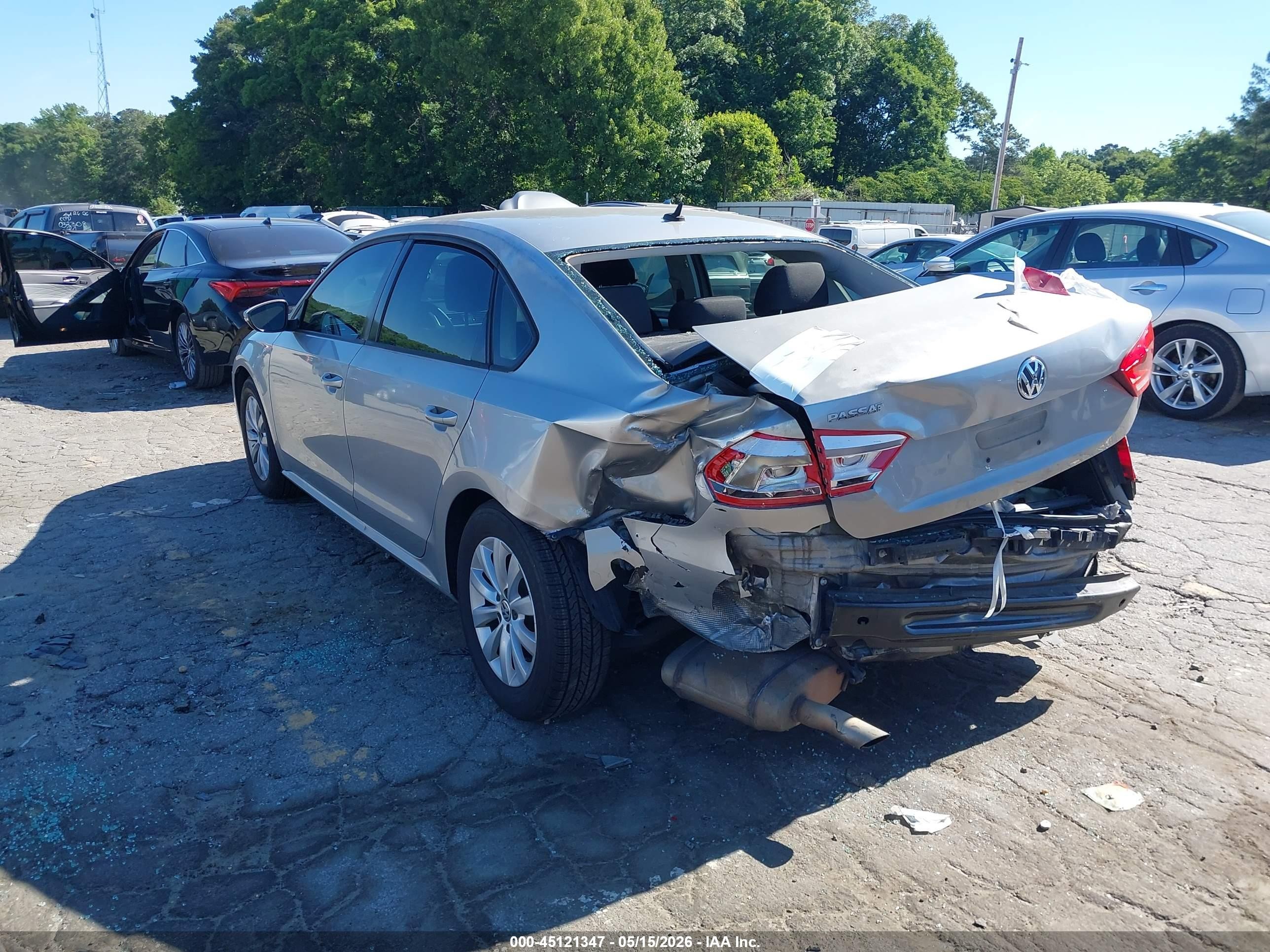 2012 Volkswagen Passat 2.5l S Серебряный vin: 1VWAH7A3XCC089249