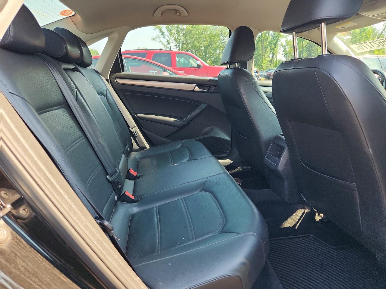 2014 Volkswagen Passat S Black vin: 1VWAH7A3XEC017003