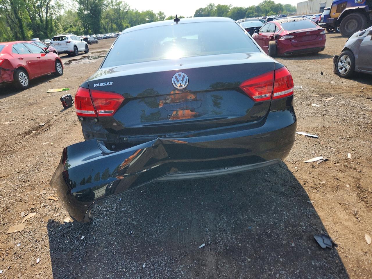 2014 Volkswagen Passat S Black vin: 1VWAH7A3XEC017003