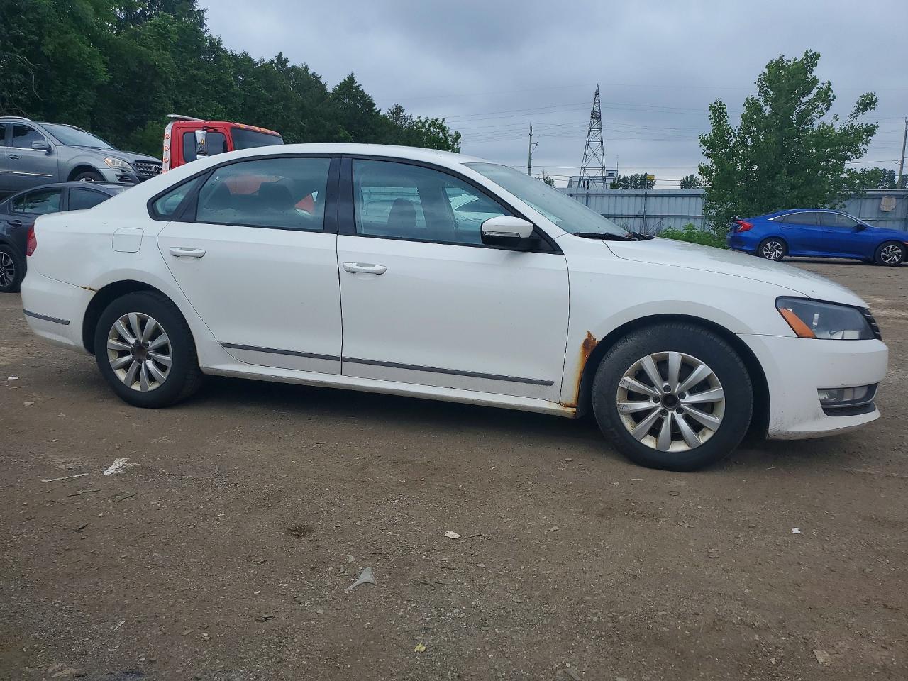2013 Volkswagen Passat S White vin: 1VWAN7A30DC011606