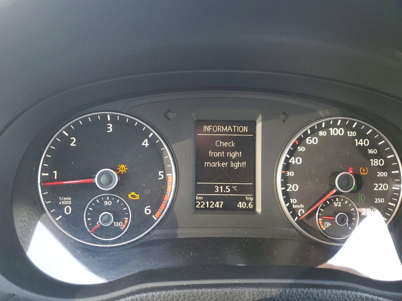 2015 Volkswagen Passat S Серый vin: 1VWAN7A33EC040406