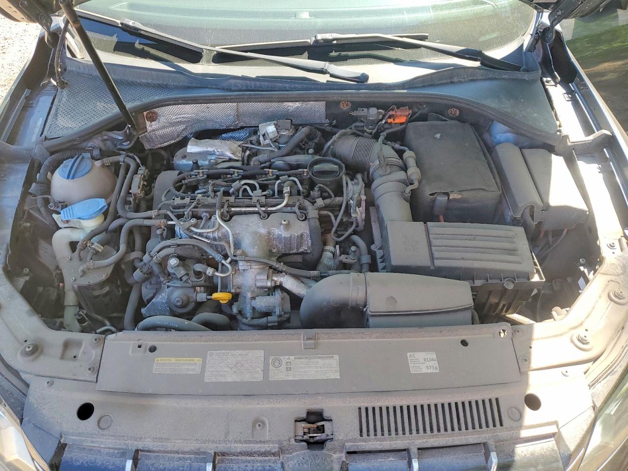 2015 Volkswagen Passat S Серый vin: 1VWAN7A33EC040406