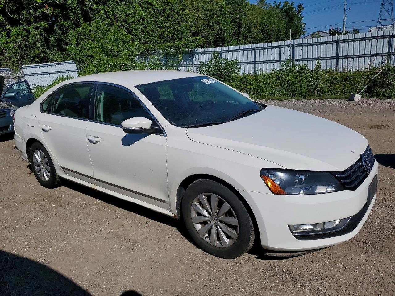 2014 Volkswagen Passat S White vin: 1VWAN7A39EC002081