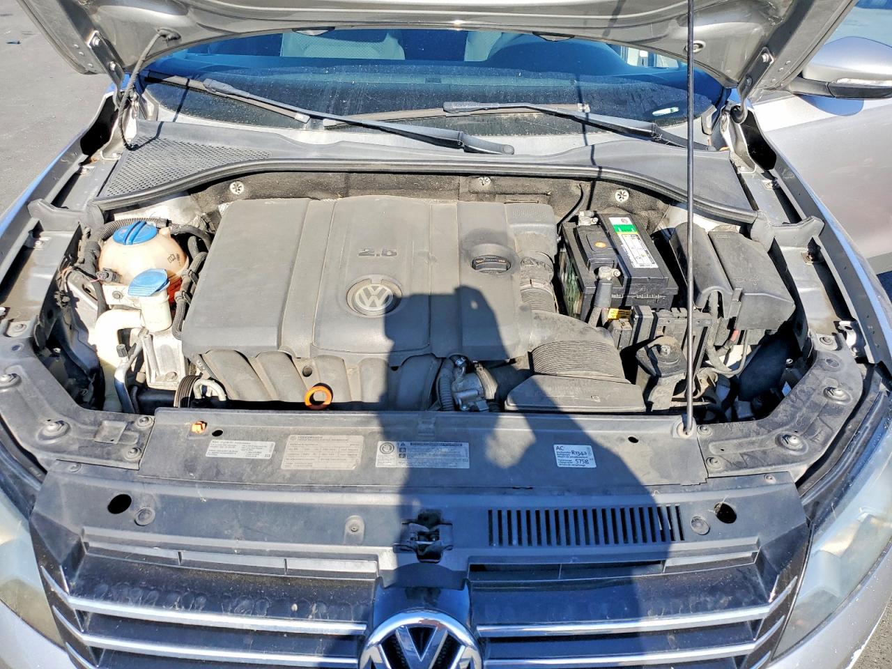 2012 Volkswagen Passat S Silver vin: 1VWAP7A30CC014837
