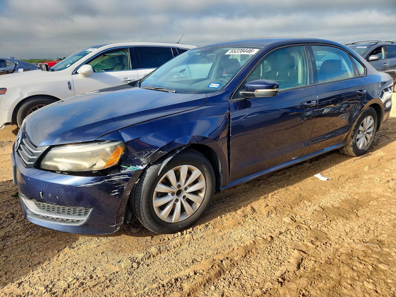 2013 Volkswagen Passat S Blue vin: 1VWAP7A30DC037472