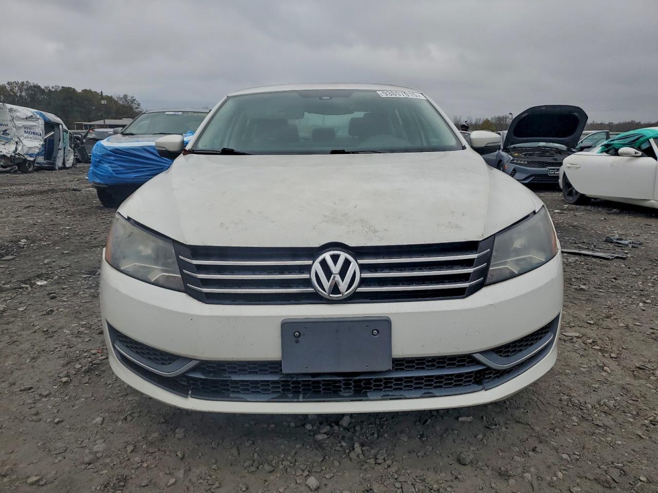 2013 Volkswagen Passat S White vin: 1VWAP7A30DC053140
