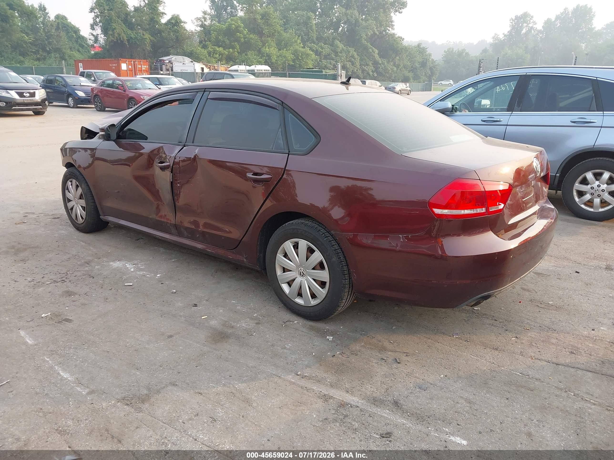 2013 Volkswagen Passat 2.5l S Burgundy vin: 1VWAP7A30DC056071