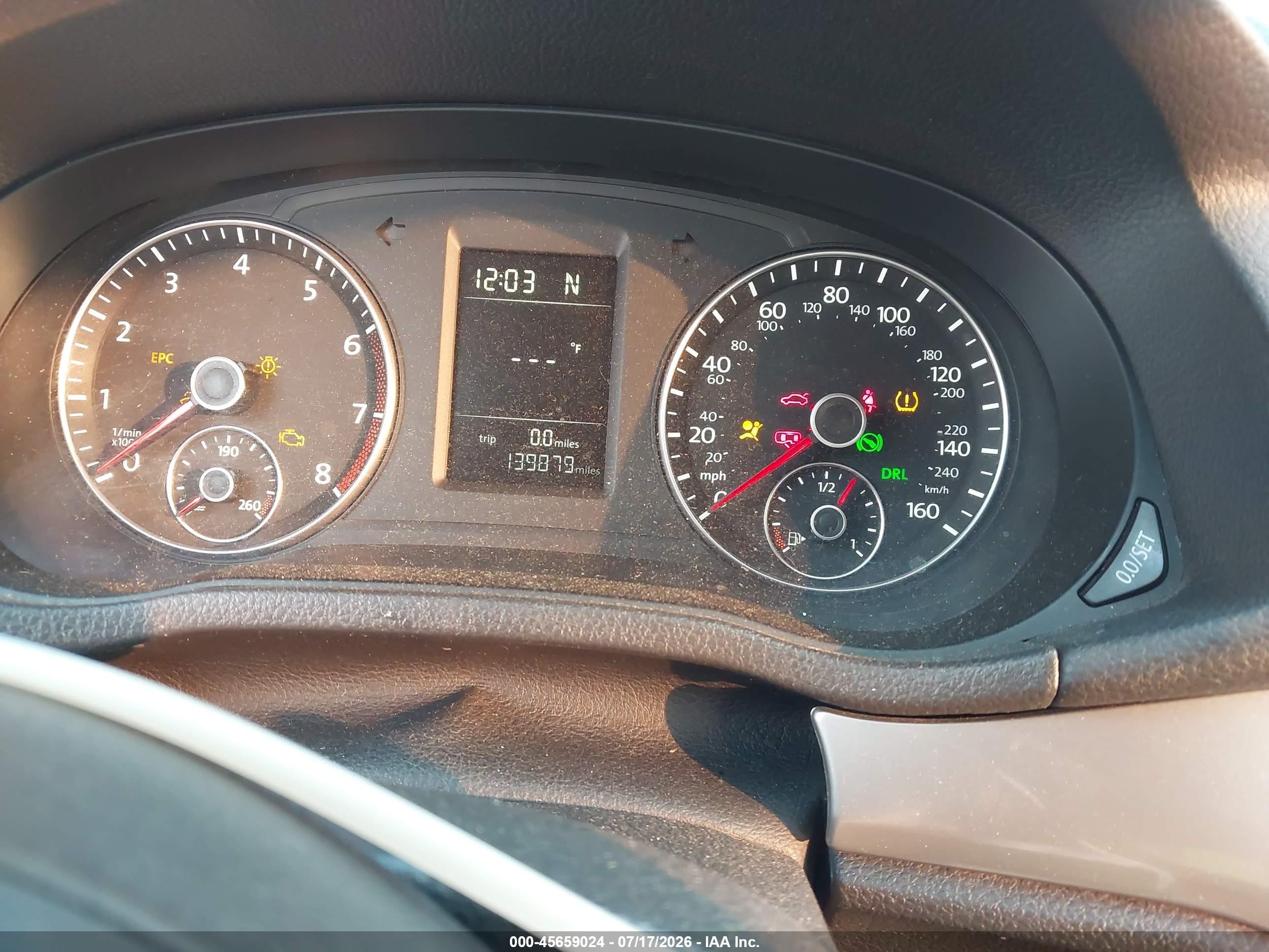 2013 Volkswagen Passat 2.5l S Burgundy vin: 1VWAP7A30DC056071