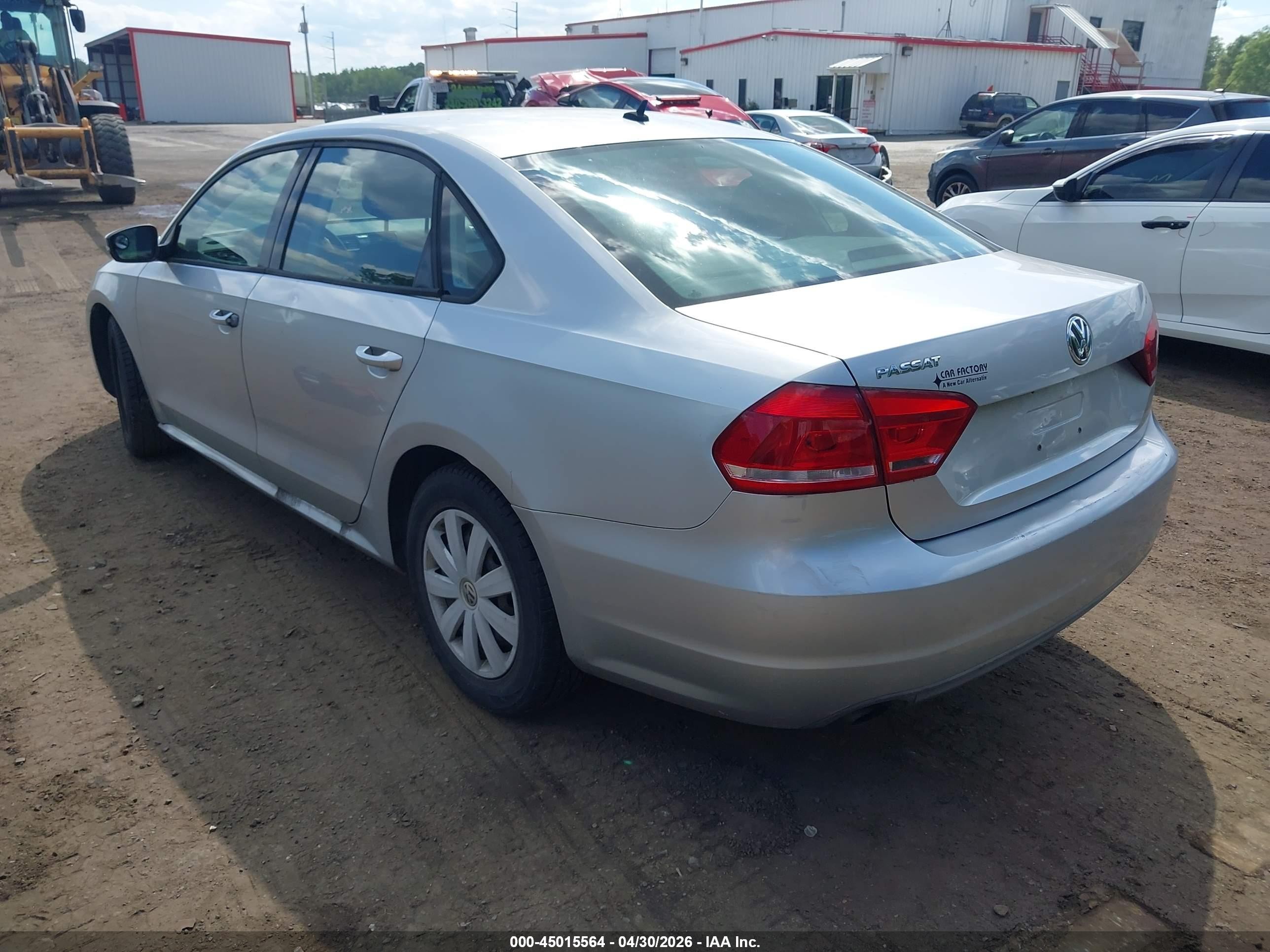 2013 Volkswagen Passat 2.5l S Silver vin: 1VWAP7A30DC072576