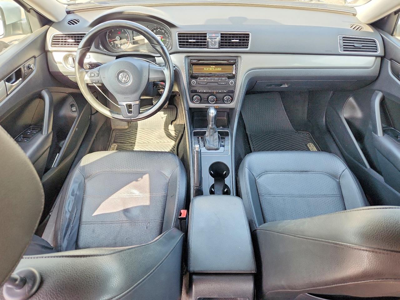 2014 Volkswagen Passat S Silver vin: 1VWAP7A30EC007812