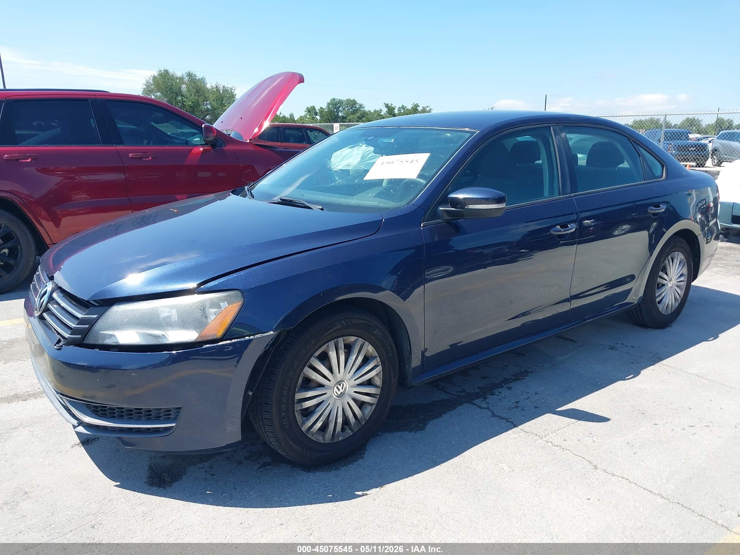 2014 Volkswagen Passat 2.5l S Dark Blue vin: 1VWAP7A30EC012315