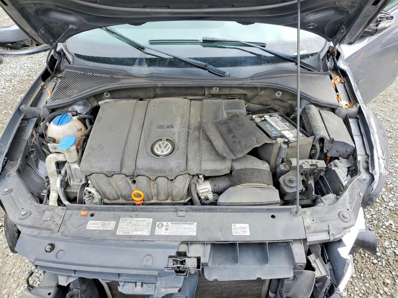2012 Volkswagen Passat S Серый vin: 1VWAP7A31CC019982