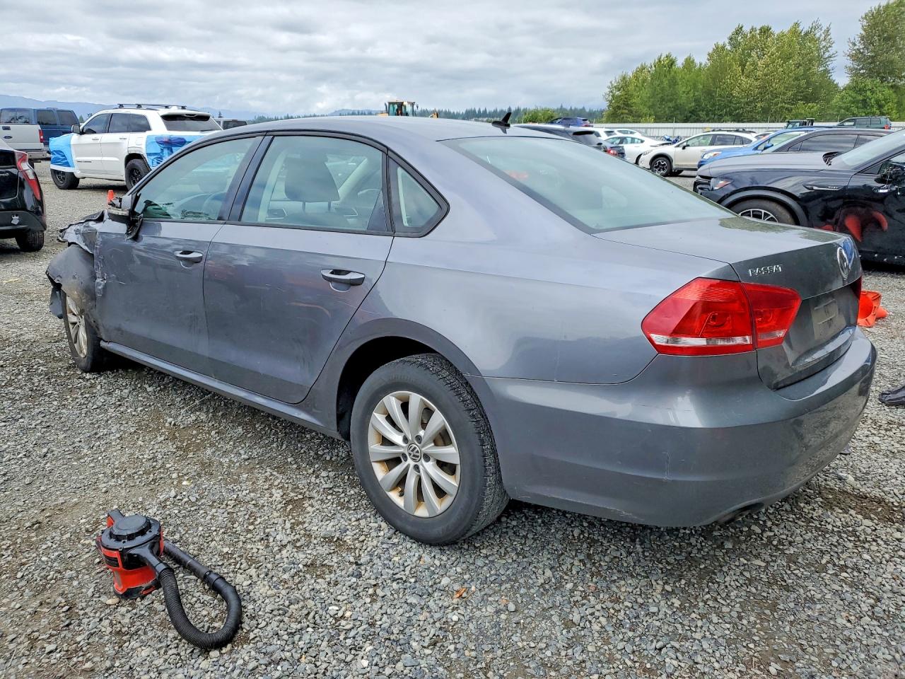 2012 Volkswagen Passat S Серый vin: 1VWAP7A31CC019982