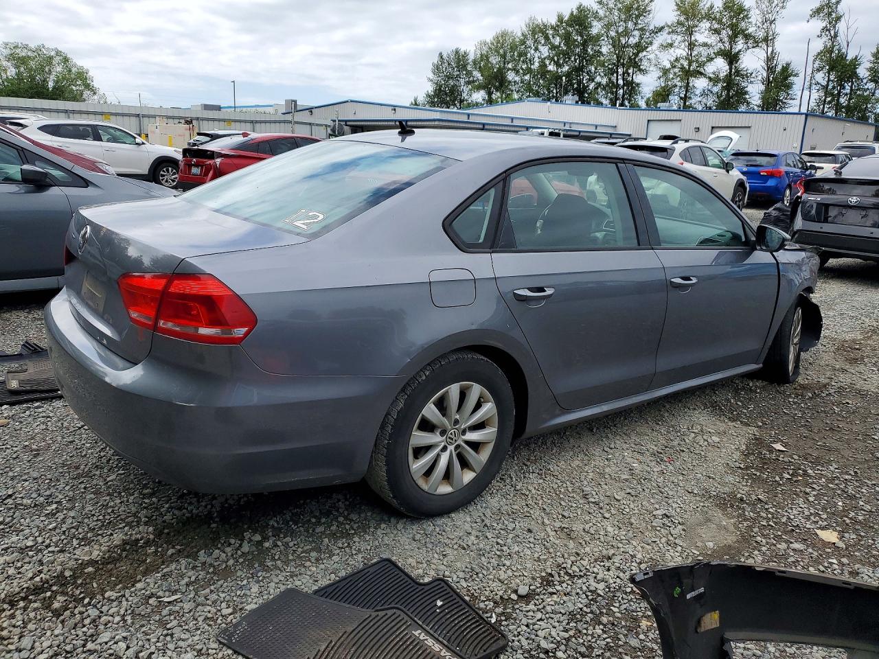 2012 Volkswagen Passat S Серый vin: 1VWAP7A31CC019982