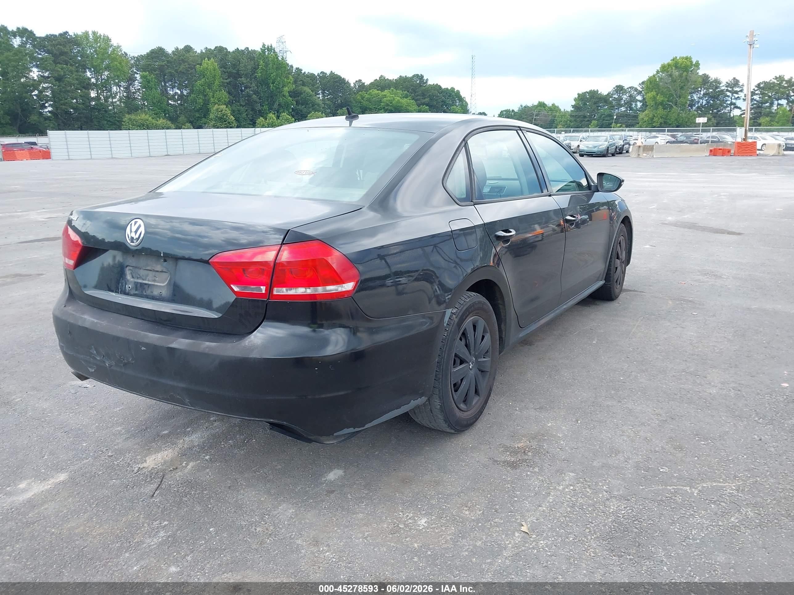 2012 Volkswagen Passat 2.5l S Black vin: 1VWAP7A31CC031548