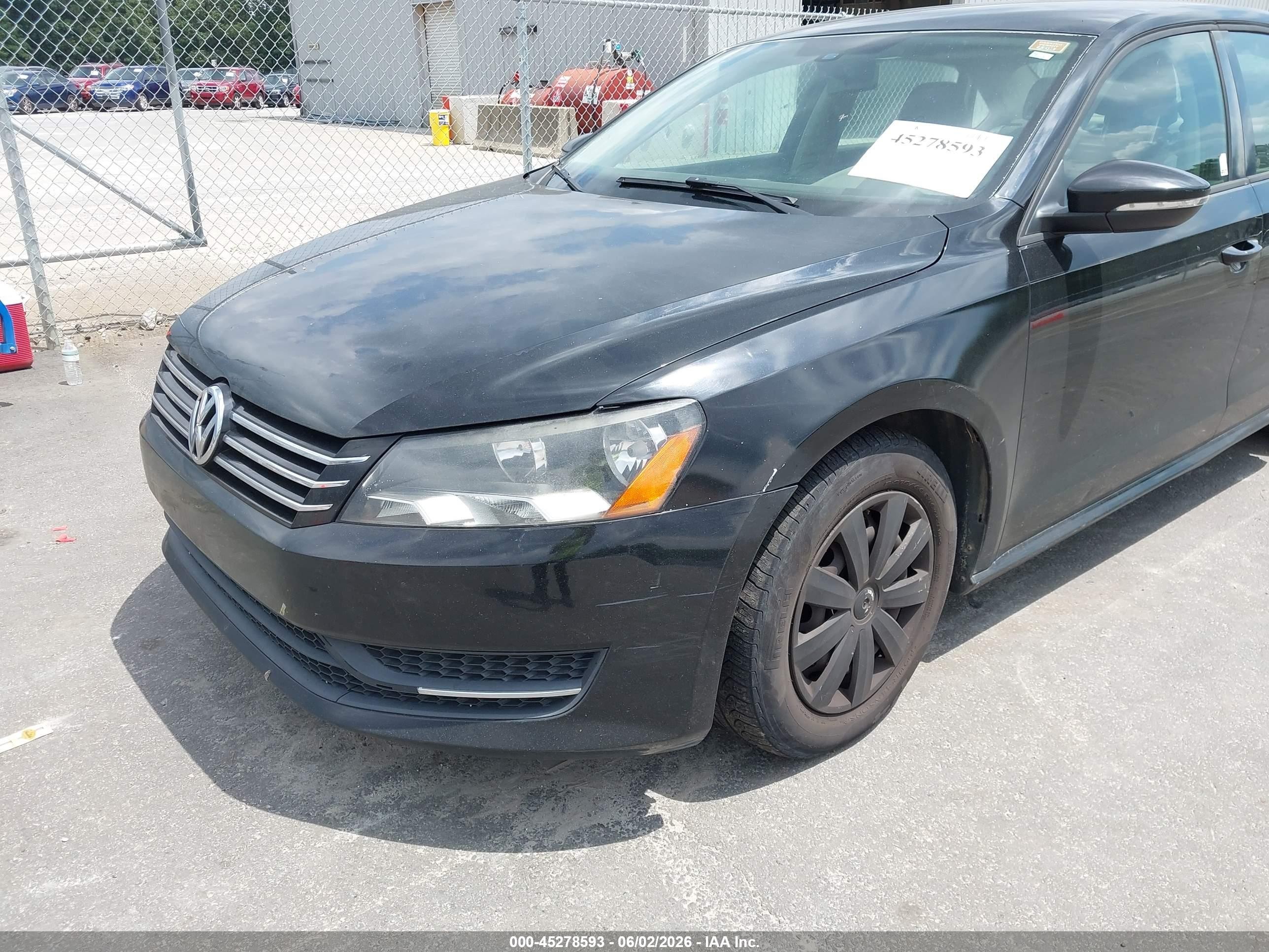 2012 Volkswagen Passat 2.5l S Black vin: 1VWAP7A31CC031548