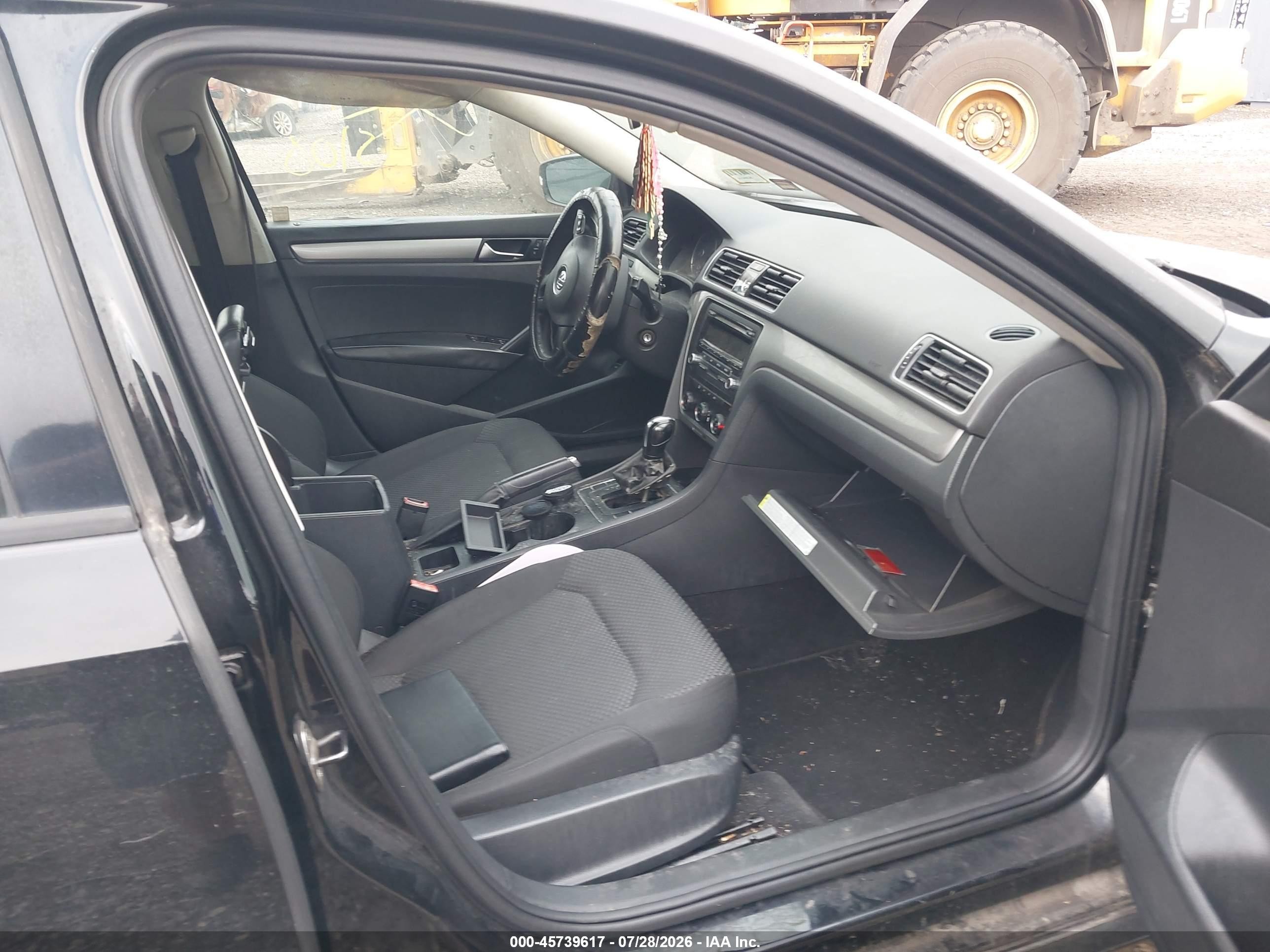 2013 Volkswagen Passat 2.5l S Black vin: 1VWAP7A31DC013908