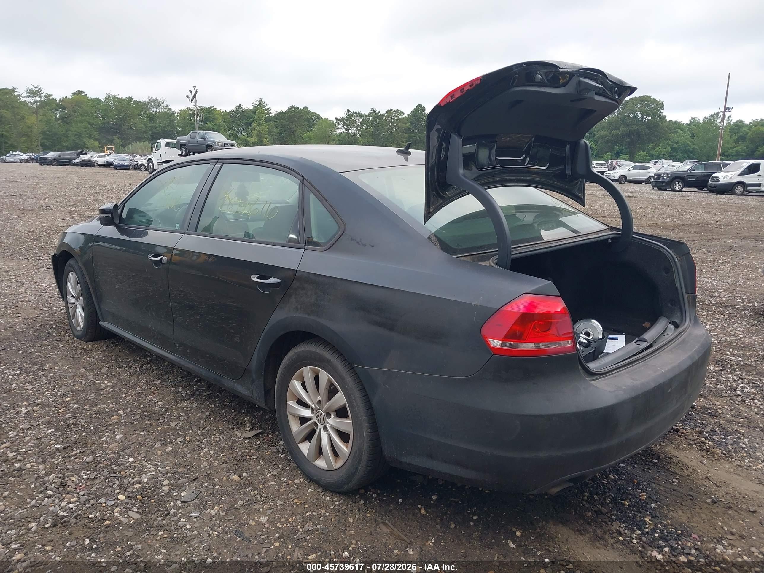 2013 Volkswagen Passat 2.5l S Black vin: 1VWAP7A31DC013908